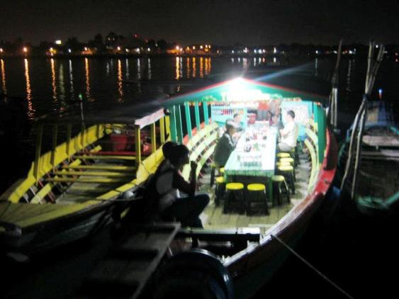 316298_10150350008754304_1466069285_n