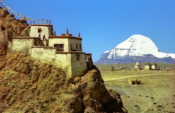 800px-Mount_Kailash_-_reurinkjan