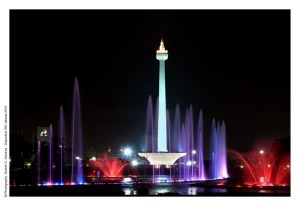 LM-001-Monas-The-National-Monument-by-night-1024x704