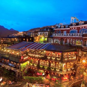 Perjalanan Menuju Jiufen, Dunia Hantu Chihiro di Film Spirited&nbsp;Away